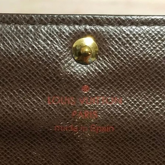 - Authentic Luis Vuitton Damier Ebene long wallet crossbody - Picture 9 of 10